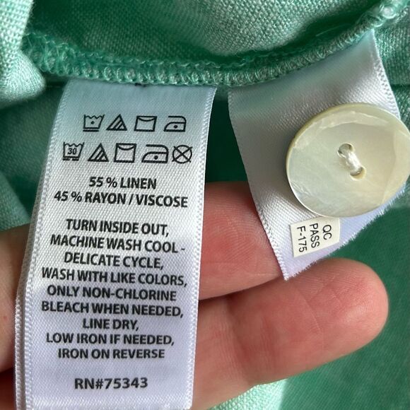 Tahari Aqua Green Linen Rayon Collared V Neck Top Size 1X - Picture 6 of 6